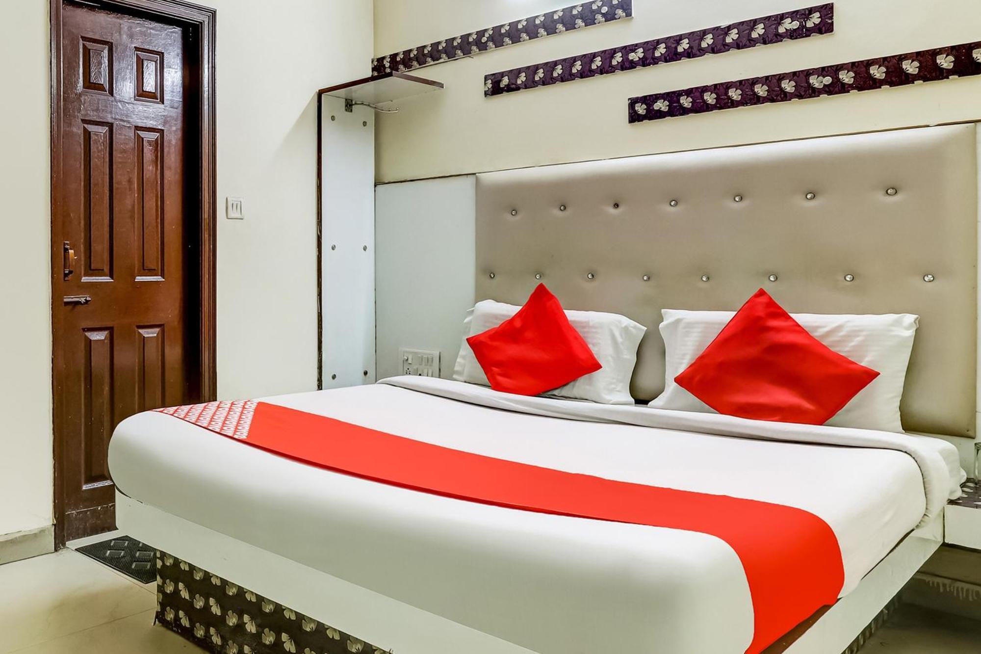 Hotel O Tushar Continental 新德里 外观 照片