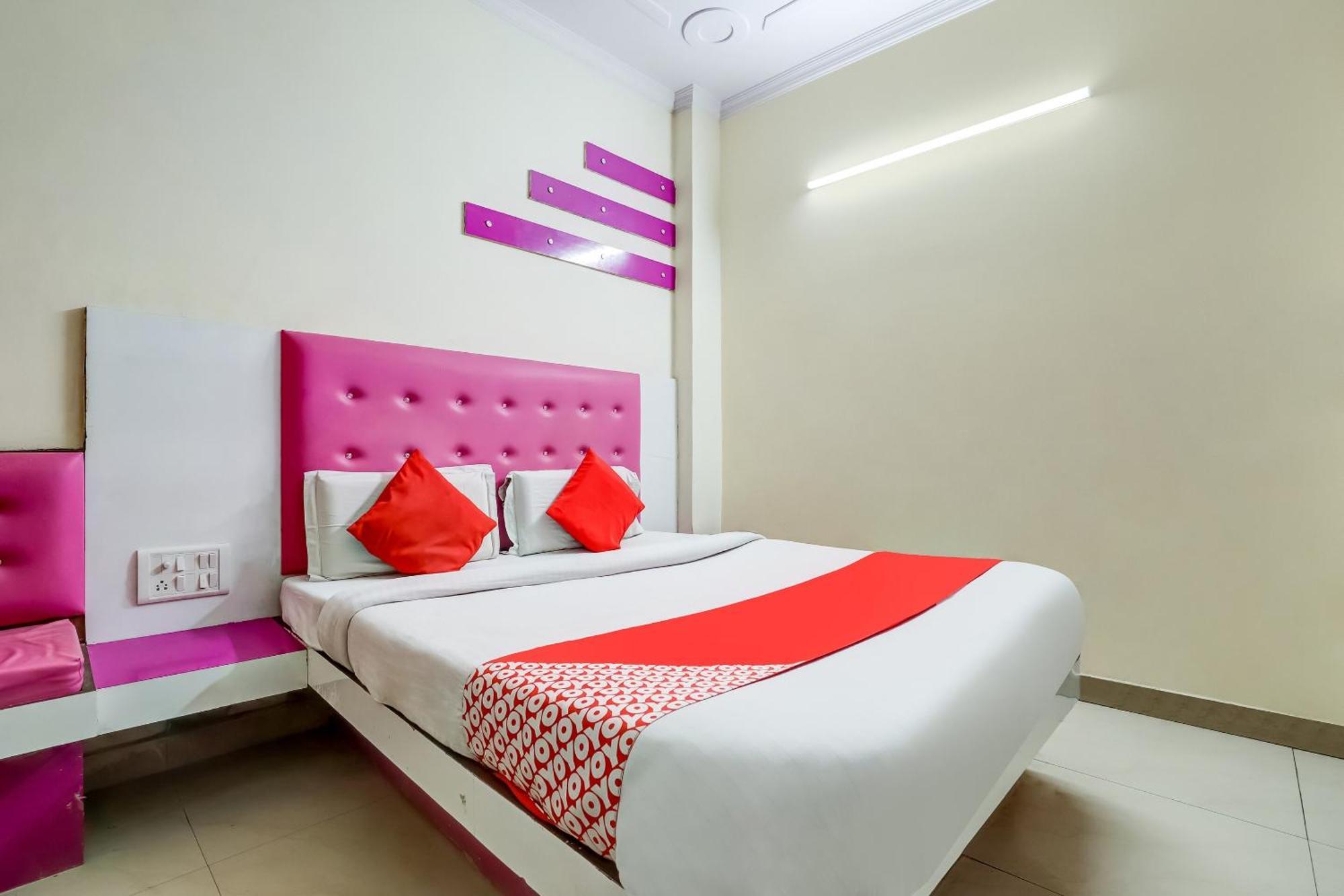 Hotel O Tushar Continental 新德里 外观 照片