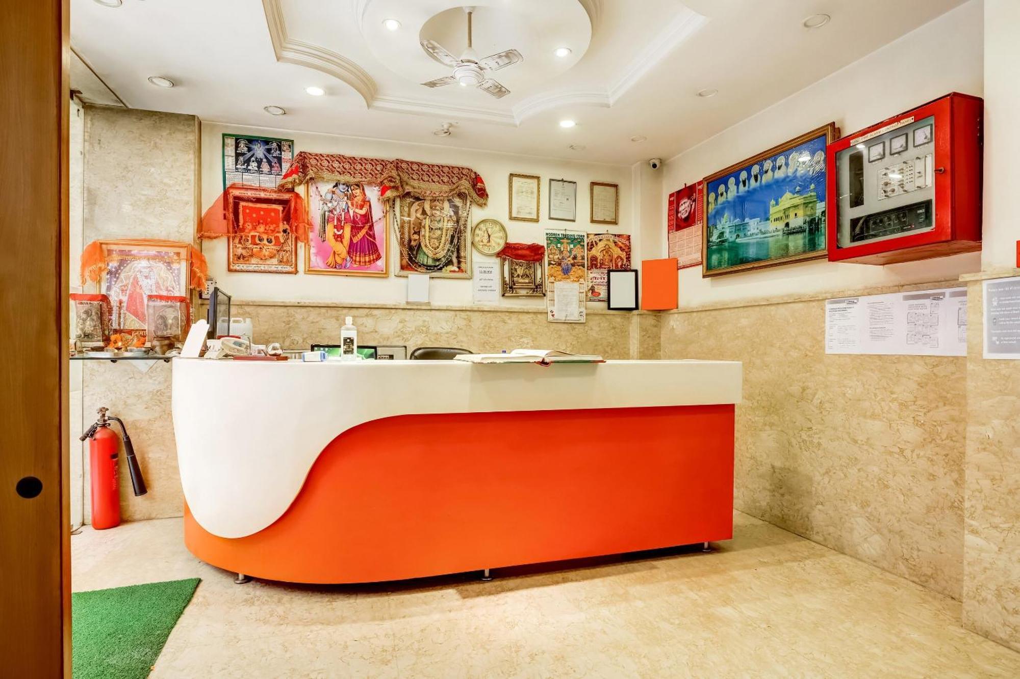 Hotel O Tushar Continental 新德里 外观 照片