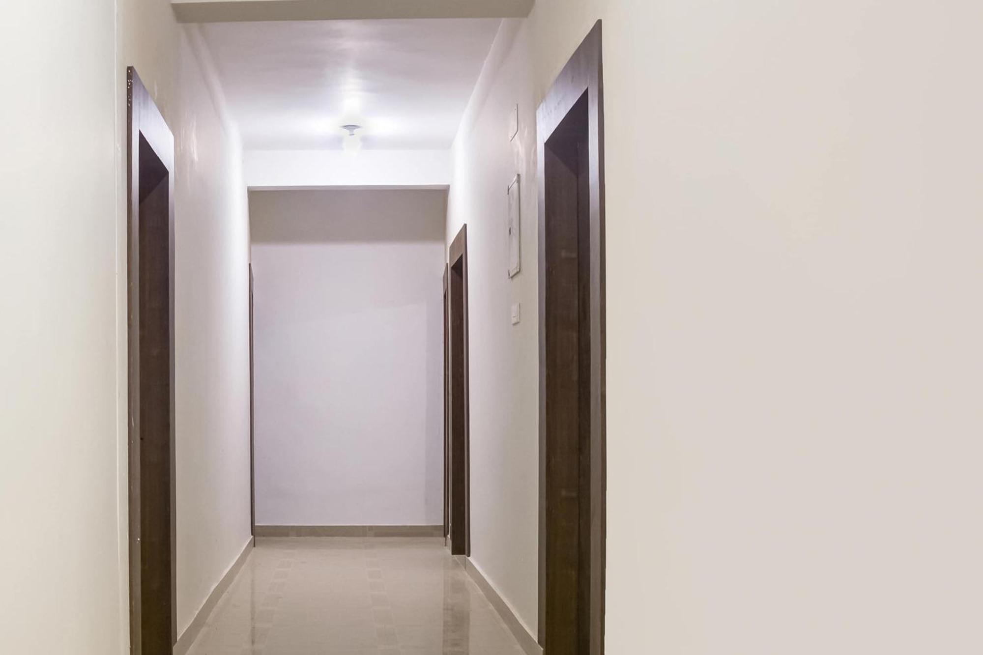 Hotel O Tushar Continental 新德里 外观 照片